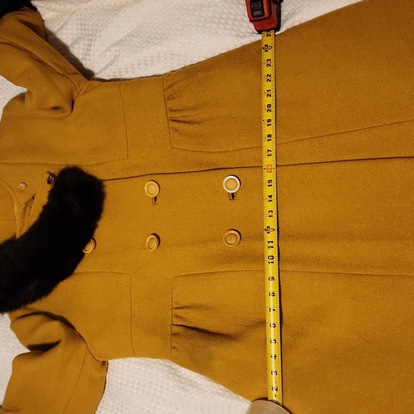 Vintage Sears Mustard Colored Wool Blend and Fur Trim Coat - Picture 12 of 12